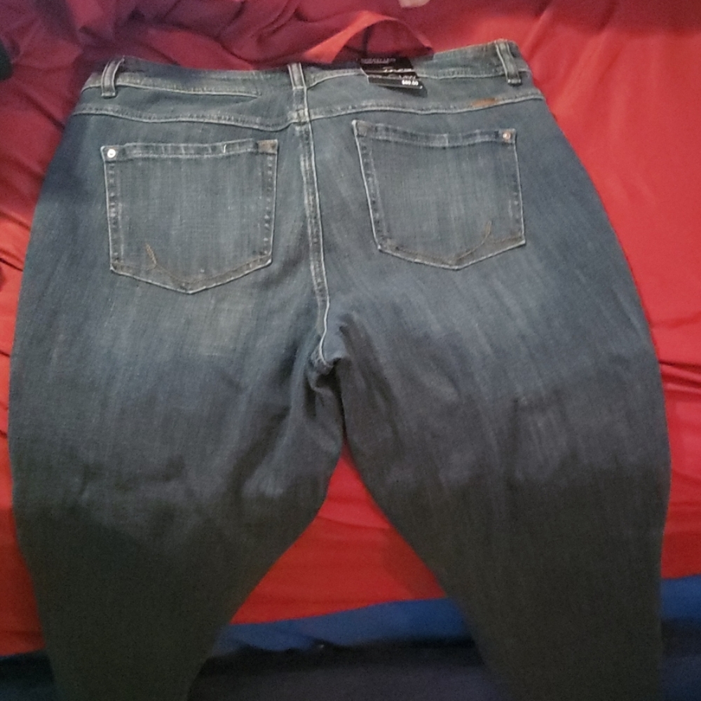 Jeans - Picture 5 of 5